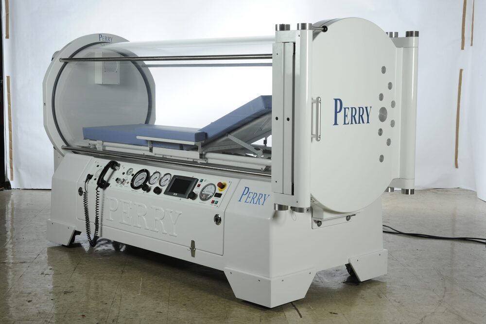 Hyperbaric treatment equipment used by SerenaGroup